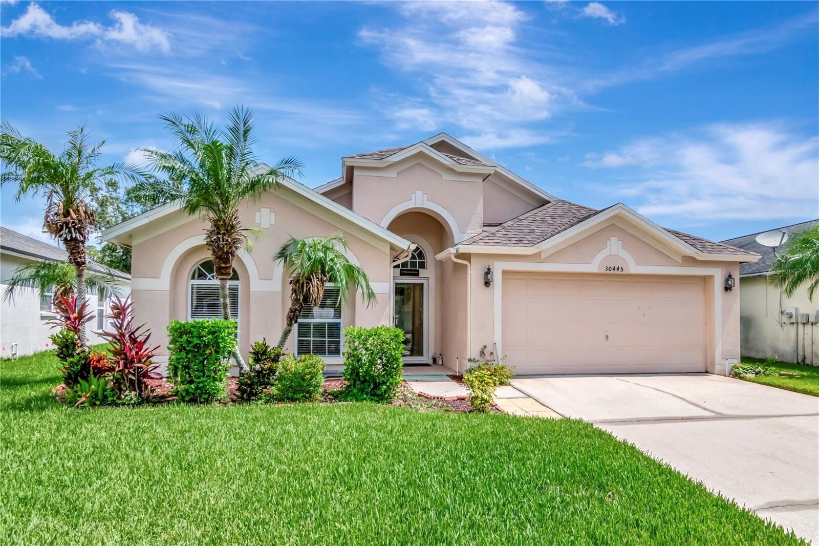 Property Photo:  30445 Tremont Drive  FL 33543 