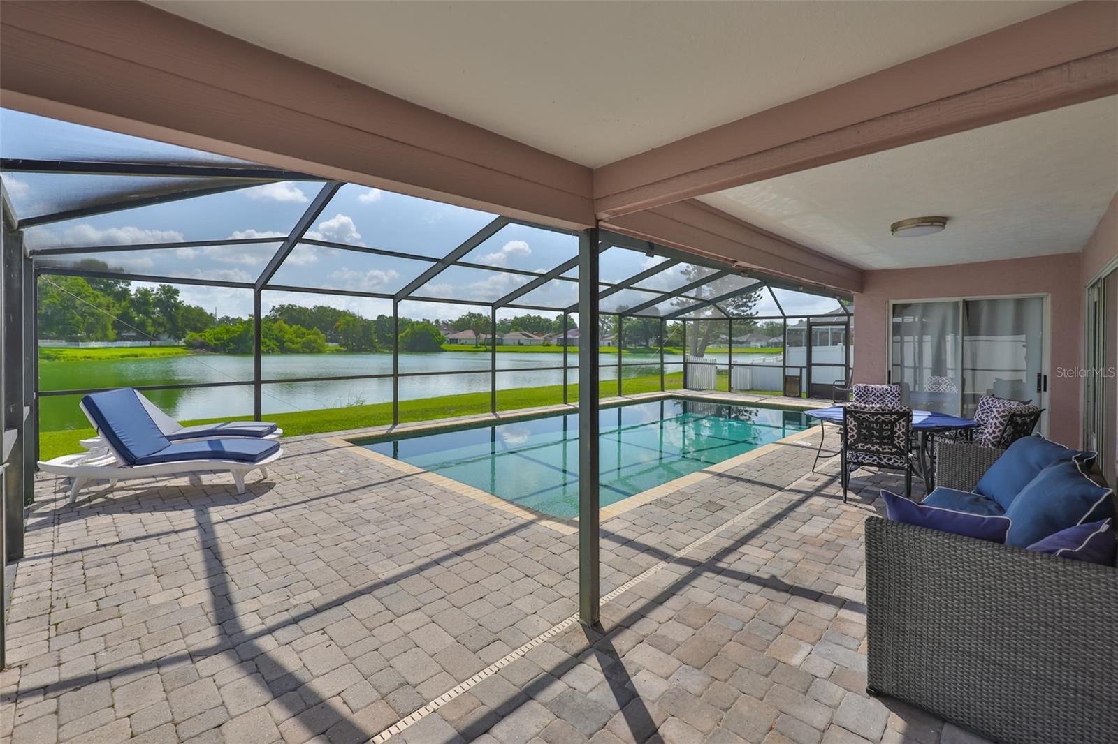 Property Photo: 2021 Elk Spring Drive FL 33511