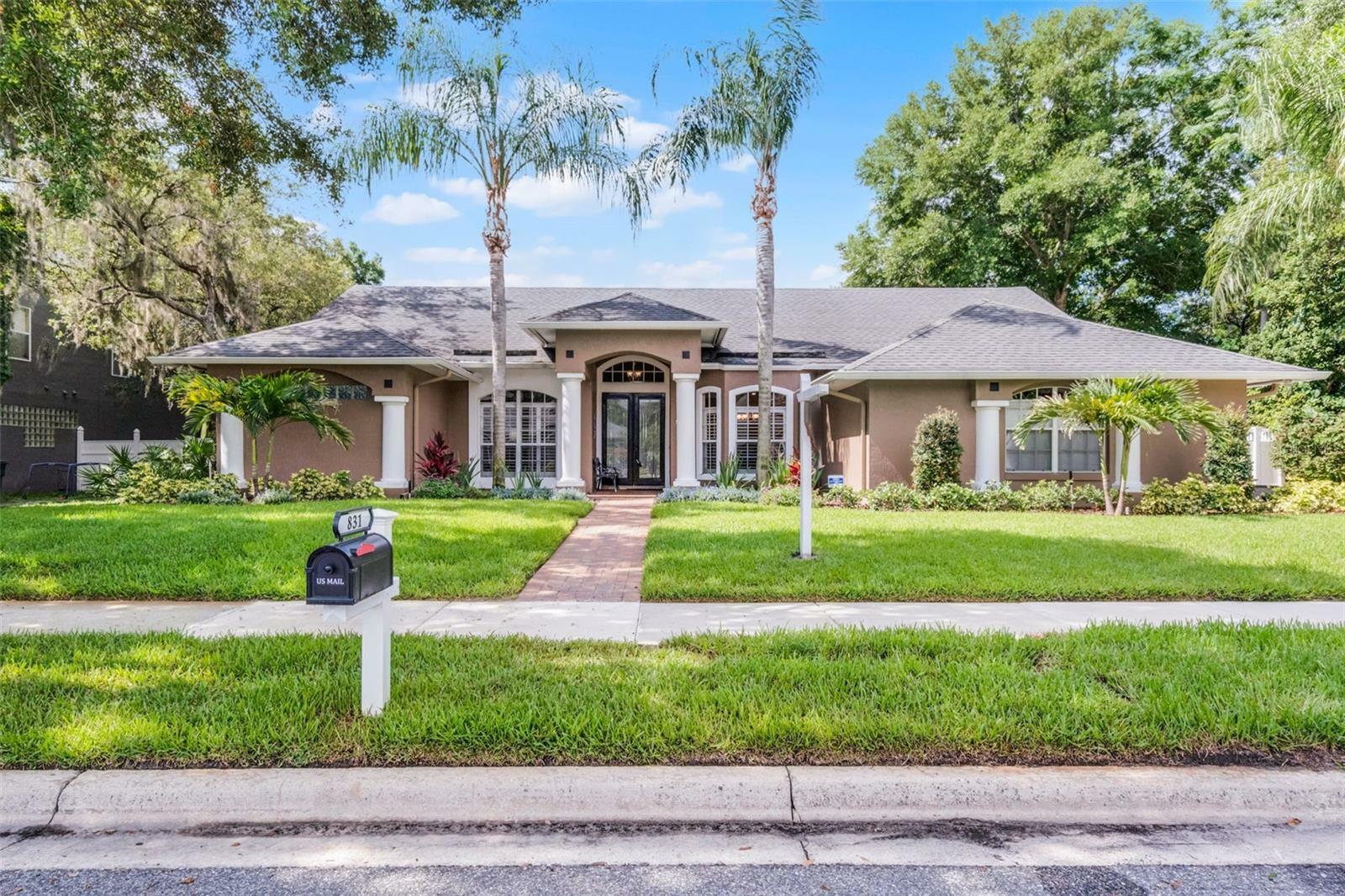 Property Photo: 831 Royalwood Lane FL 32765