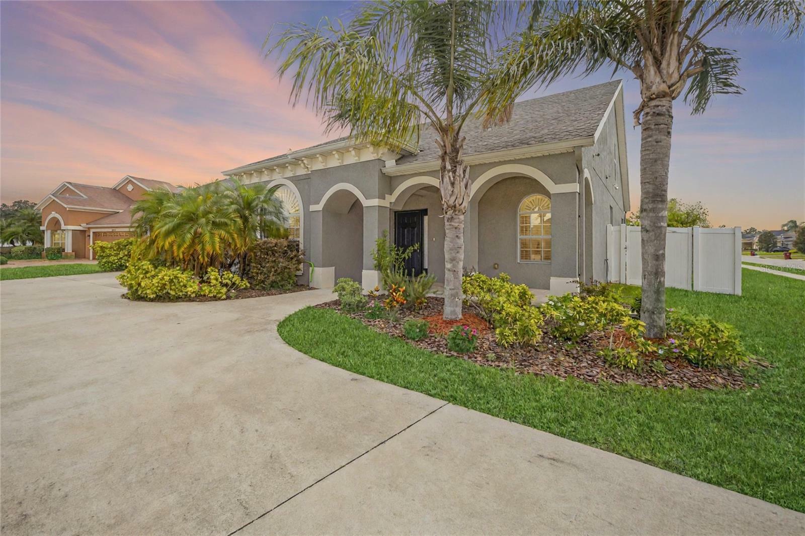 Property Photo:  1905 Via Napoli Street  FL 33566 