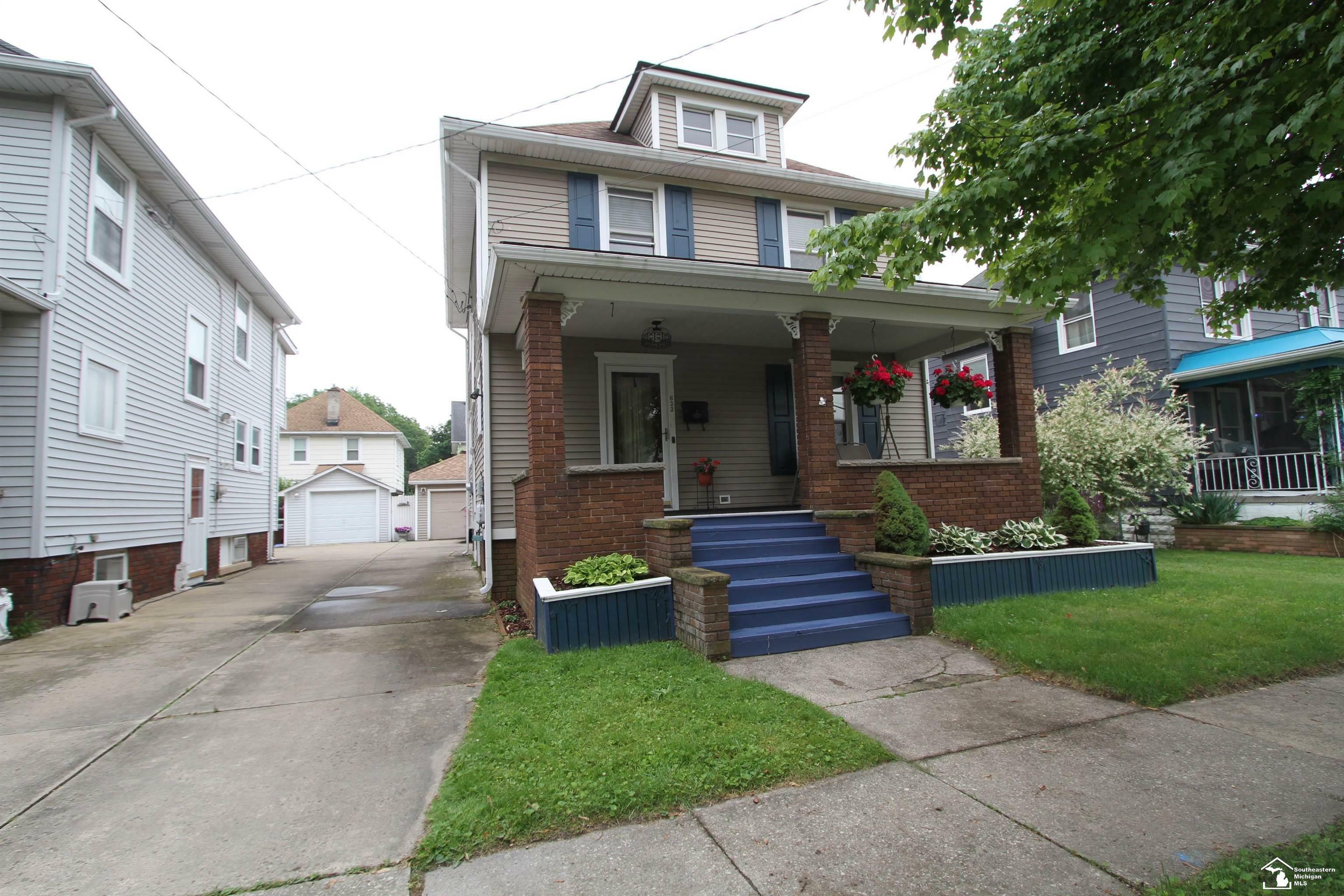 Property Photo: 633 Scott Street MI 48161