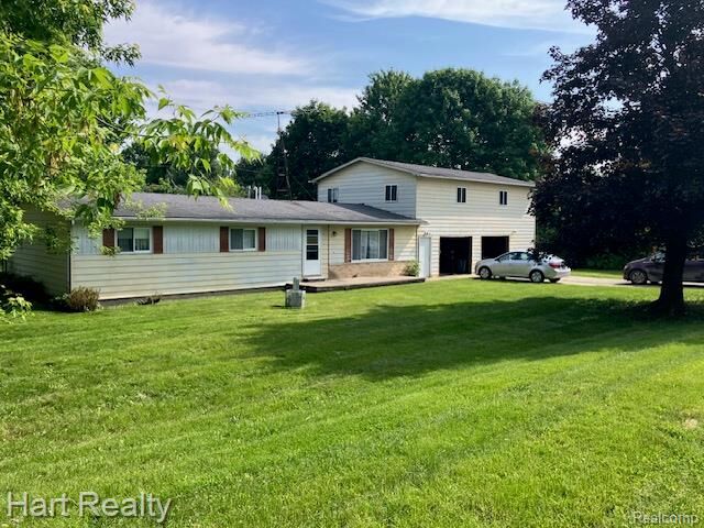 Property Photo: 138 W Hunters Creek Road MI 48446 9468