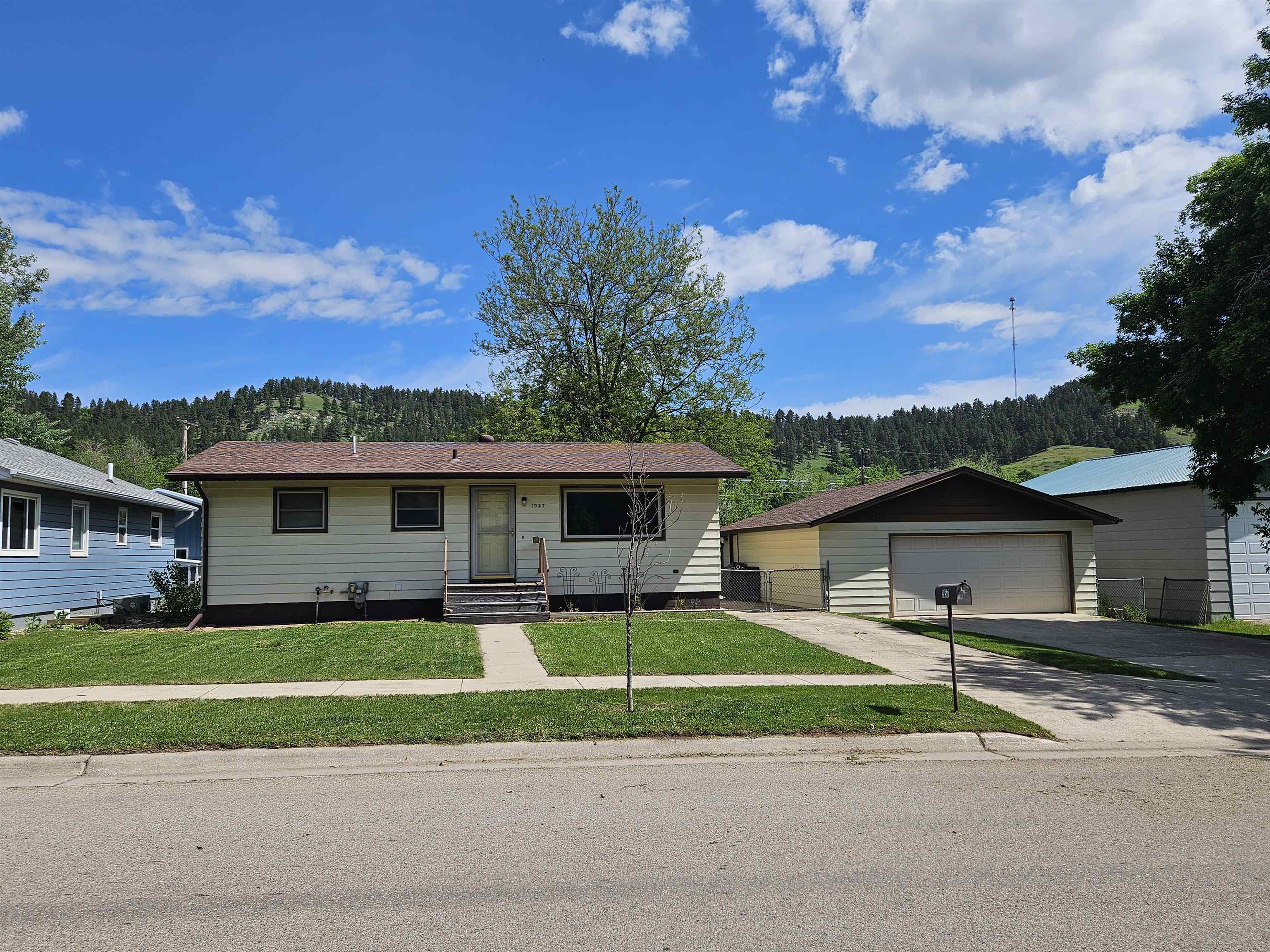 Property Photo:  1957 Williams Street  SD 57785 