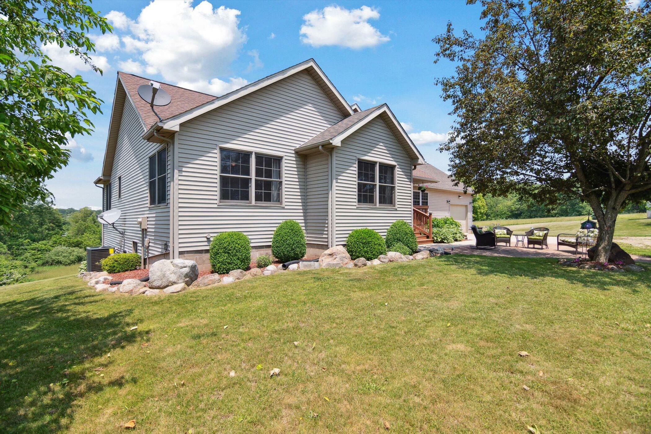 Property Photo: 1741 N Bunn Road MI 49242