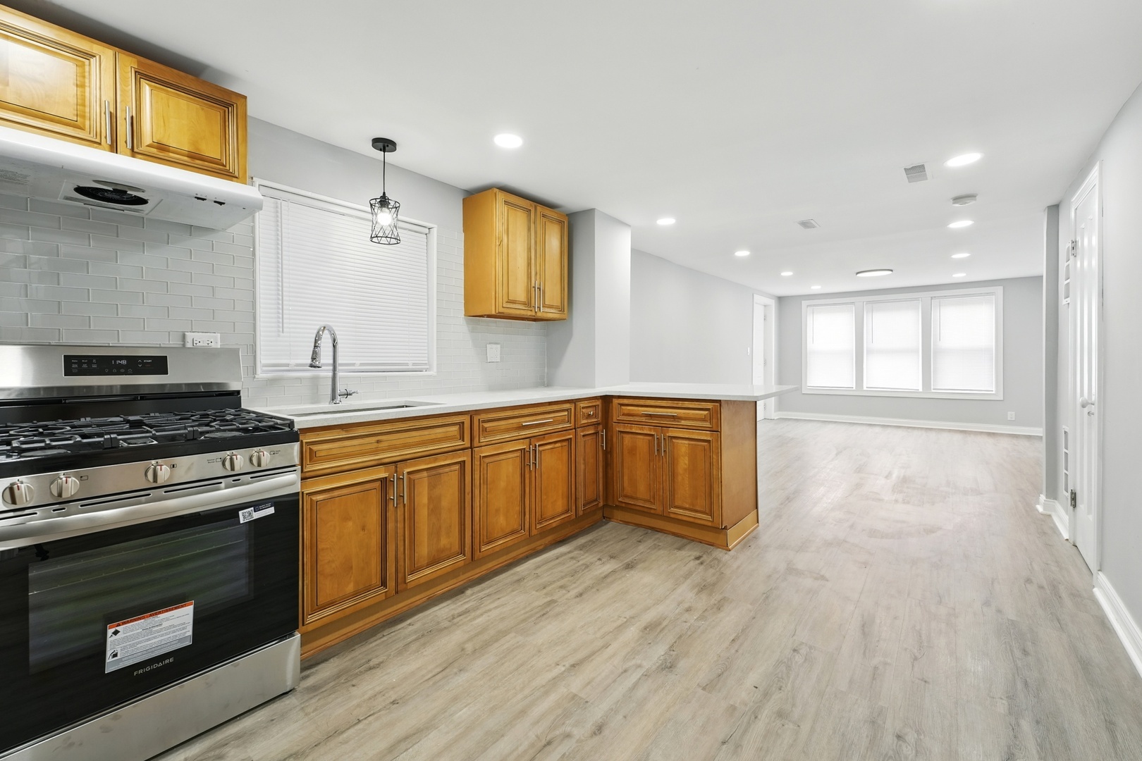 Property Photo: 4918 W 28th Place IL 60804