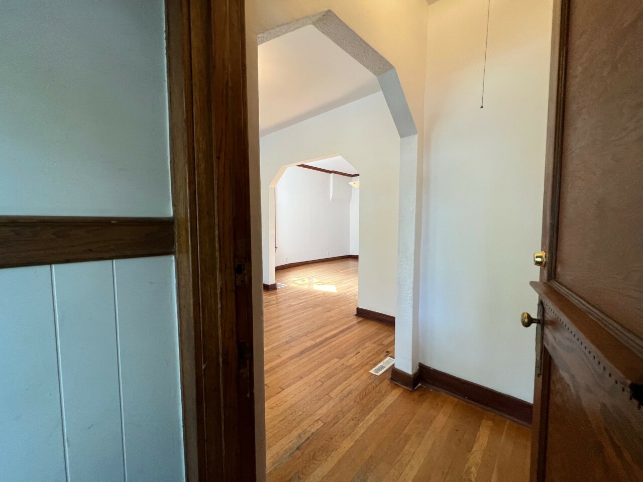 Property Photo: 1438 N Kedzie Avenue 1 IL 60651