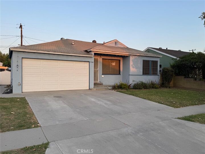 Property Photo: 7548 Kilgarry Avenue CA 90660