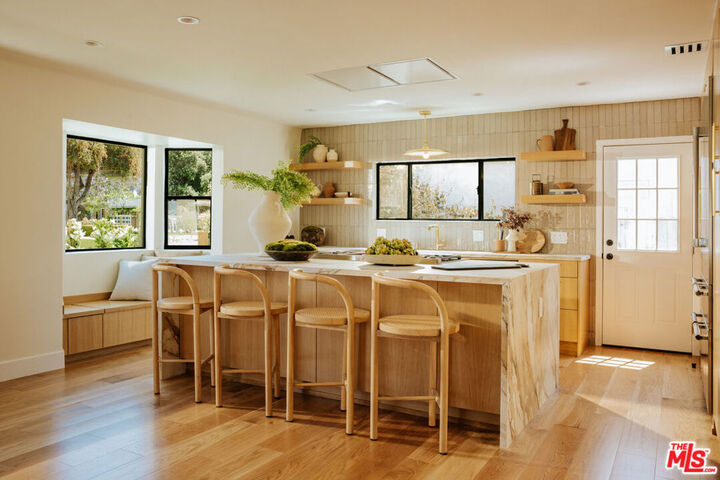 Property Photo:  3107 Pearl Street  CA 90405