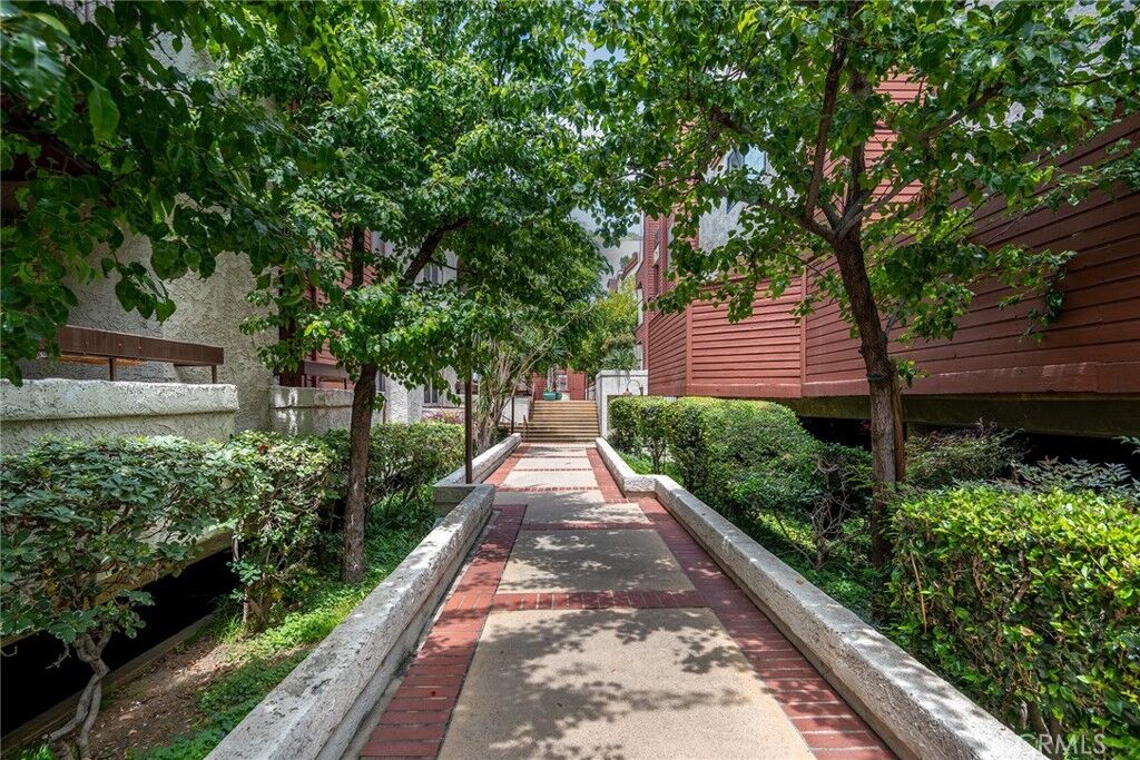 Property Photo:  230 Bethany Road 127  CA 91504 