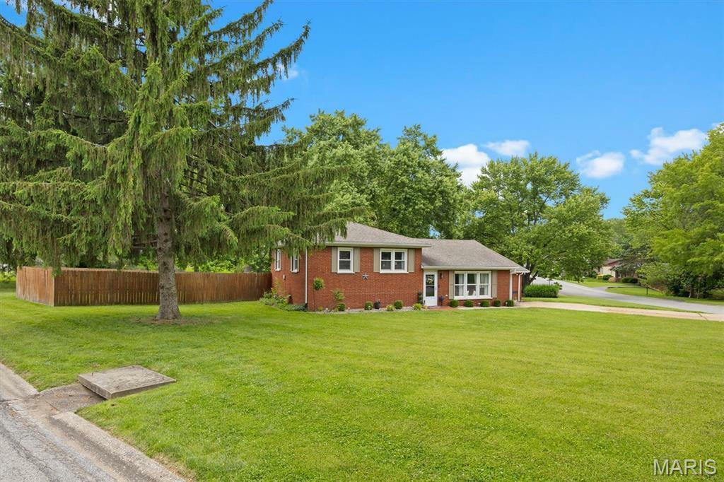 Property Photo: 29 Dianne Drive IL 62220