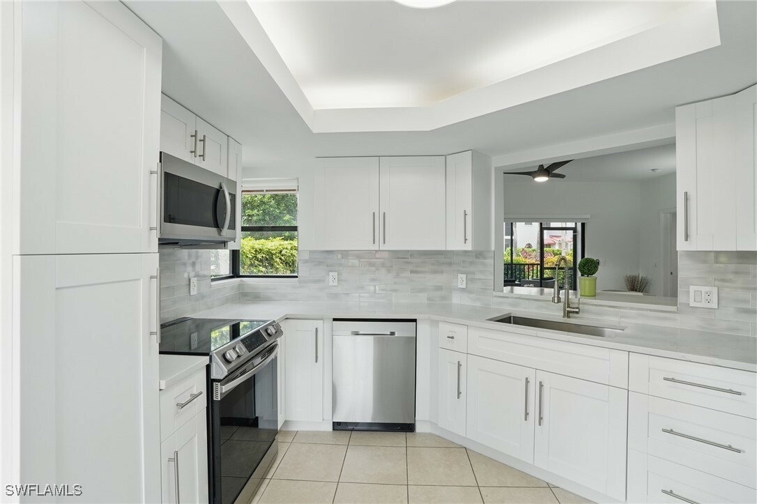 Property Photo: 547 Serendipity Drive FL 34108