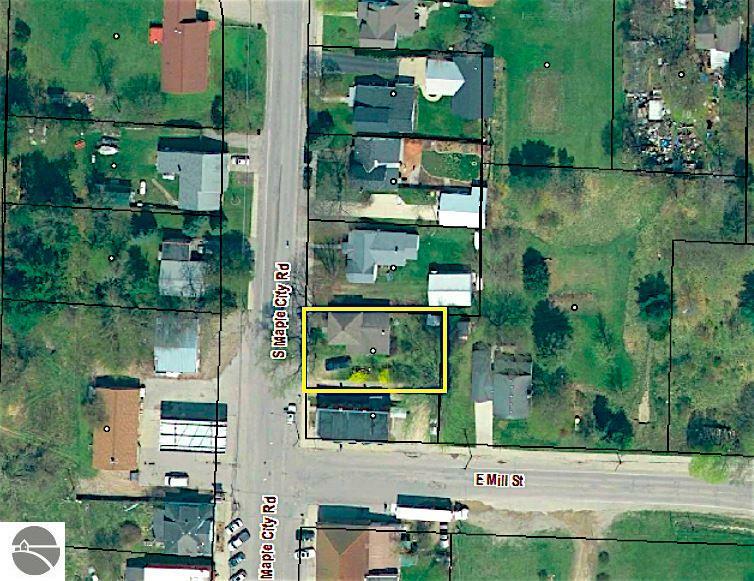 Property Photo: 8615 S Maple City Road MI 49664