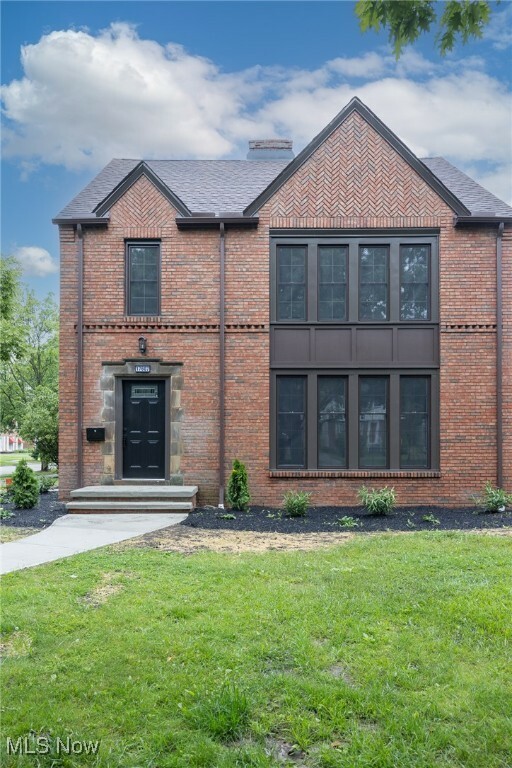 Property Photo: 17607 Scottsdale Boulevard OH 44120