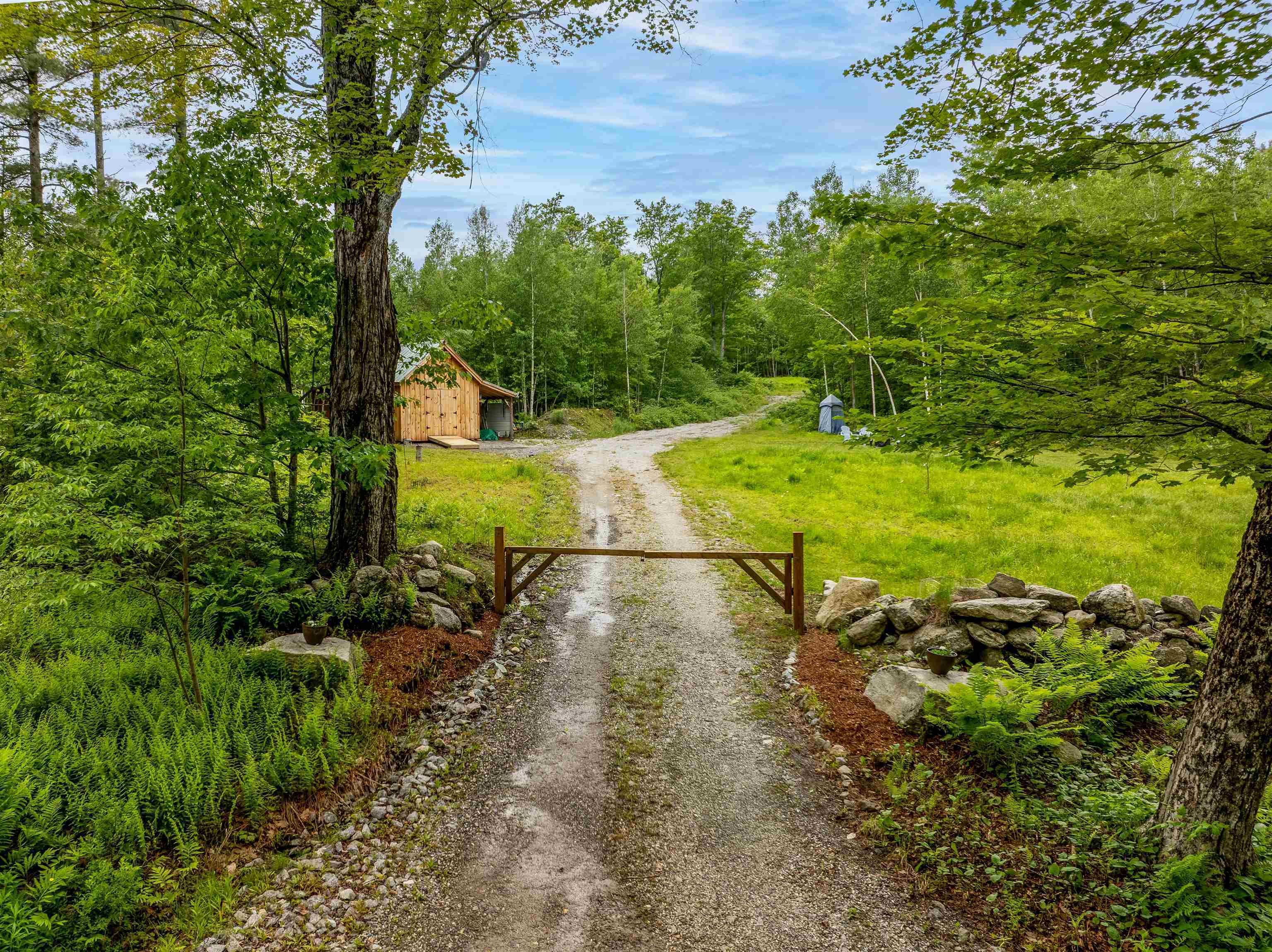 Property Photo: 140 Hogg Hill NH 03284