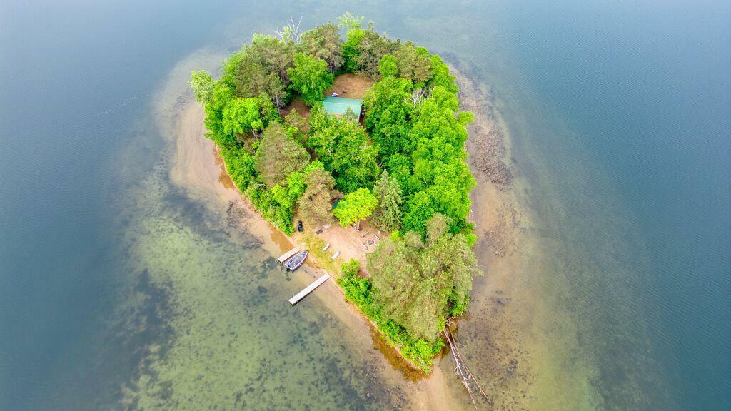 Property Photo: 30901 Sunny Beach Road MN 55744
