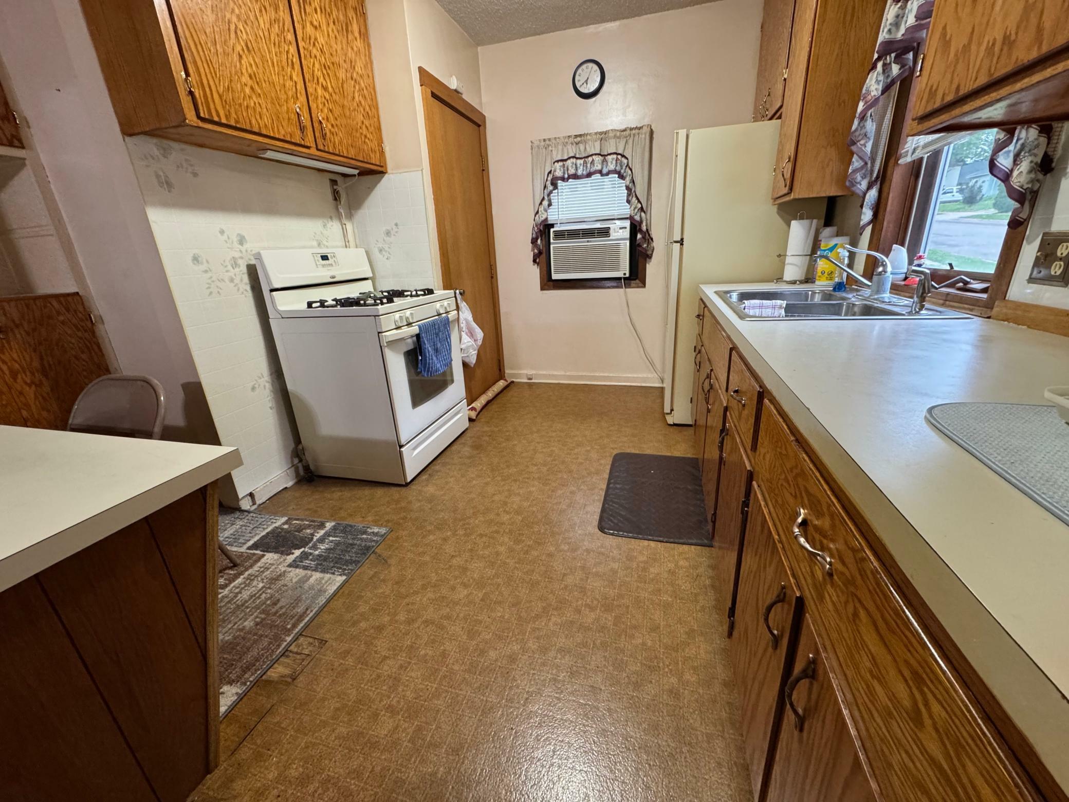 Property Photo: 1020 Autumn Street MN 56007