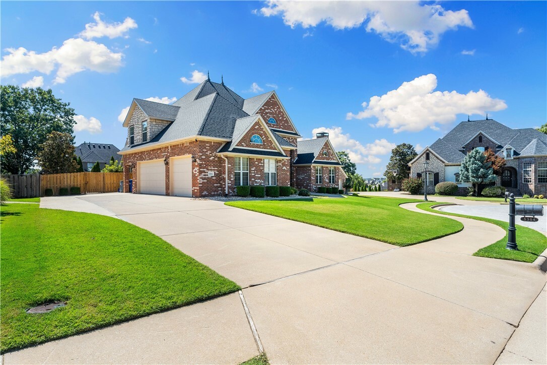 Property Photo: 5304 S Promontory Court AR 72758