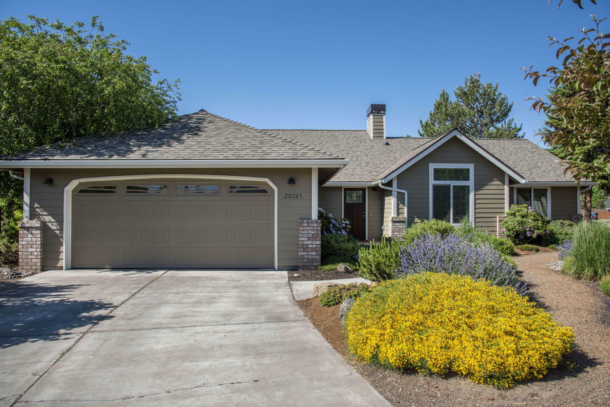 Property Photo:  20785 Mira Circle  OR 97703 