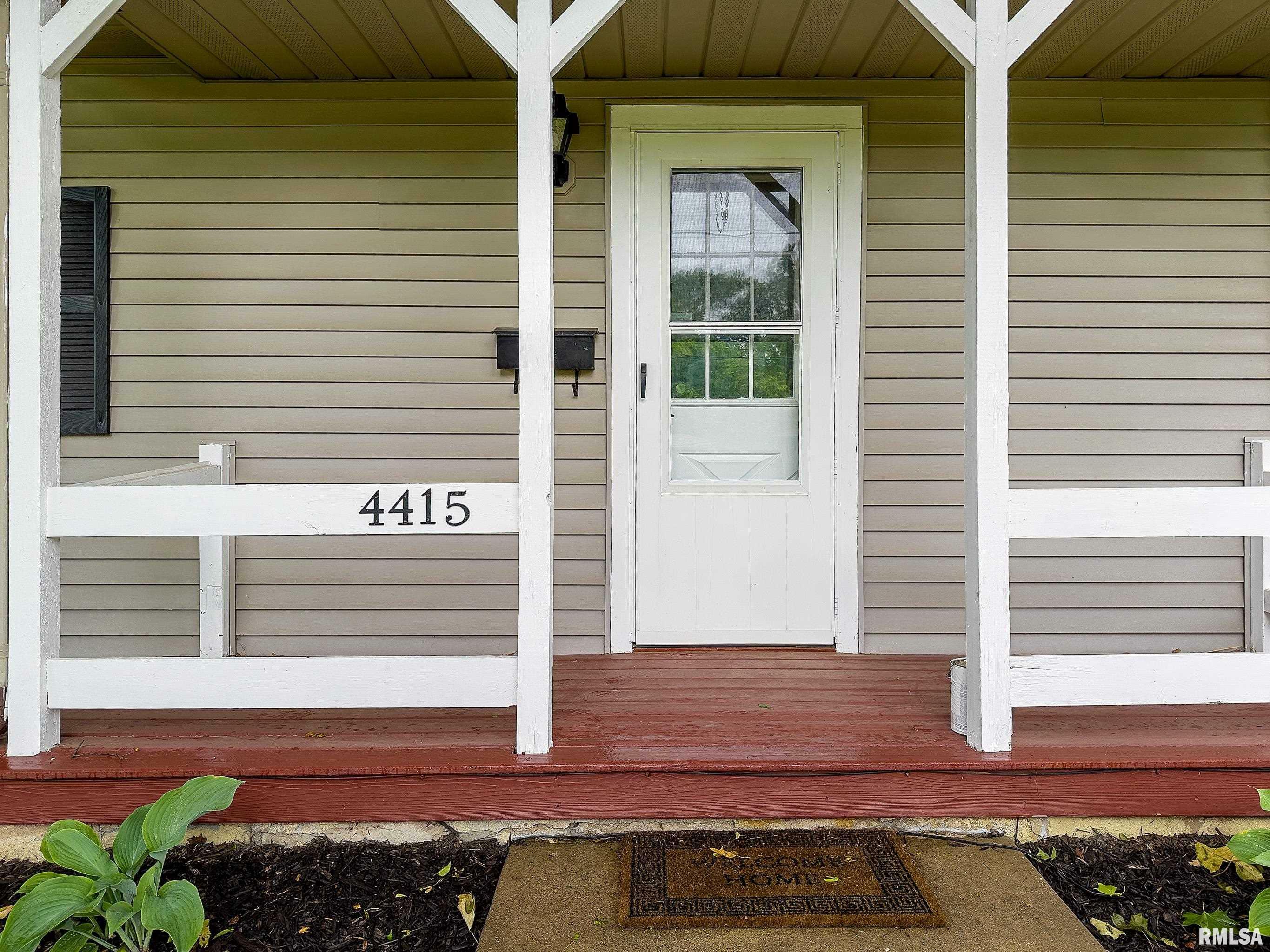 Property Photo: 4415 N Constantine Avenue IL 61616
