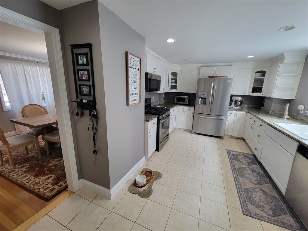 Property Photo:  1135 Salem  MA 02148 