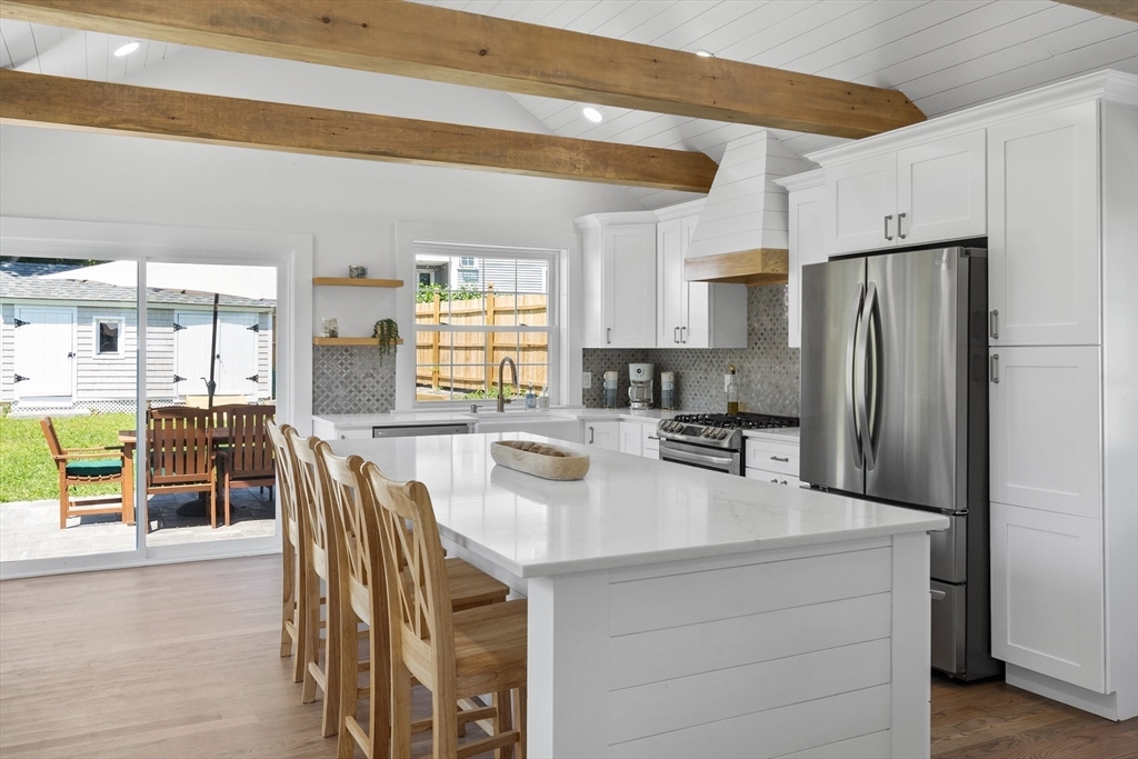 Property Photo: 6 Stenbeck Pl MA 02066