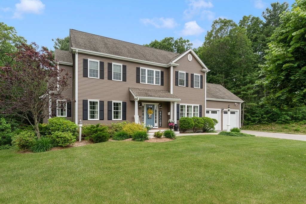 12 Cranberry Ln  Wrentham MA 02093 photo