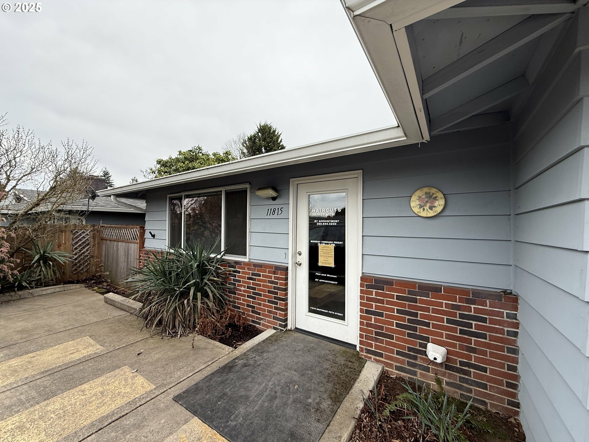 Property Photo: 11813 SE 5th St WA 98683