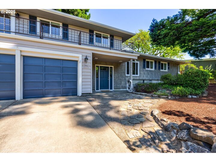 Property Photo: 2941 NW Elmwood Dr OR 97330