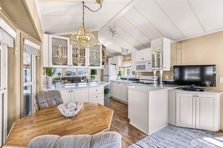 Property Photo:  4751  Birch Bay Lynden Road 301  WA 98230 