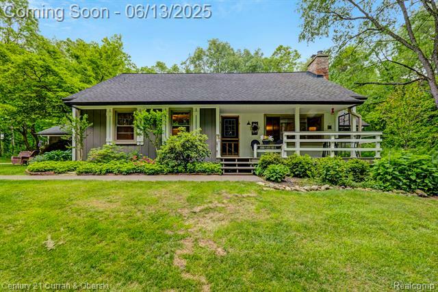 Property Photo: 2886 Lorien Drive MI 48381