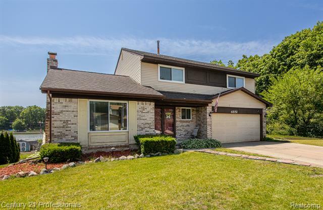 4851 Shoreline Boulevard  Waterford Twp MI 48329 photo
