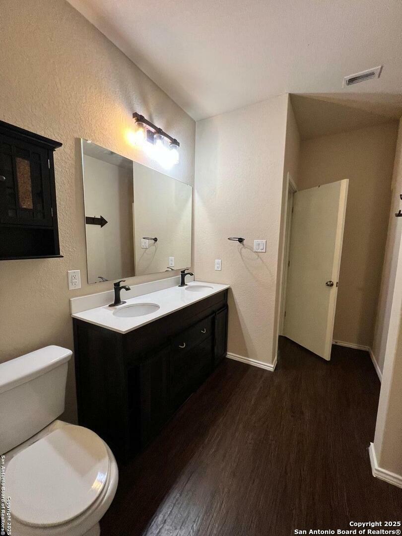 Property Photo: 9725 Sandy Ridge TX 78239