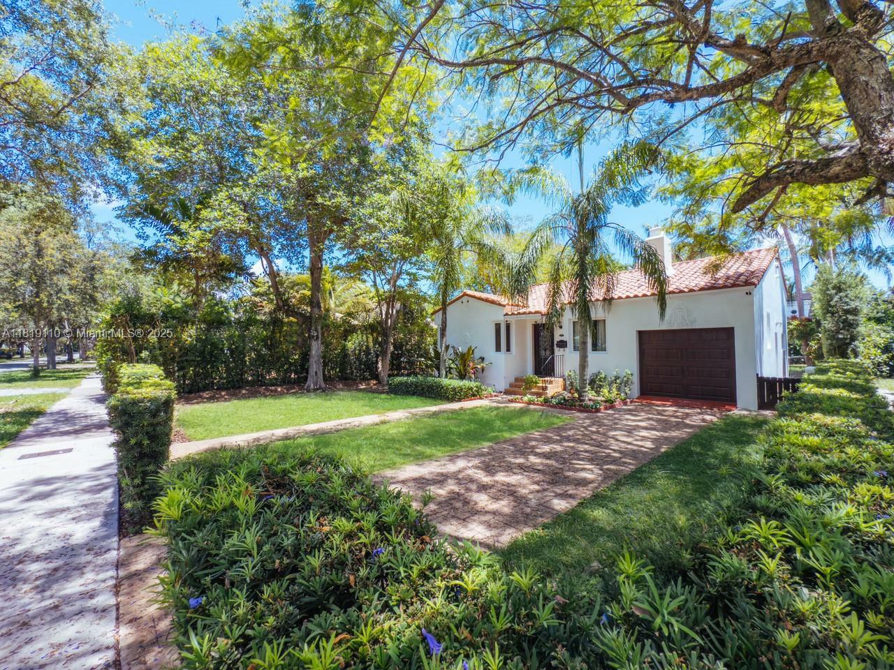 Property Photo:  1036 Palermo Ave  FL 33134 