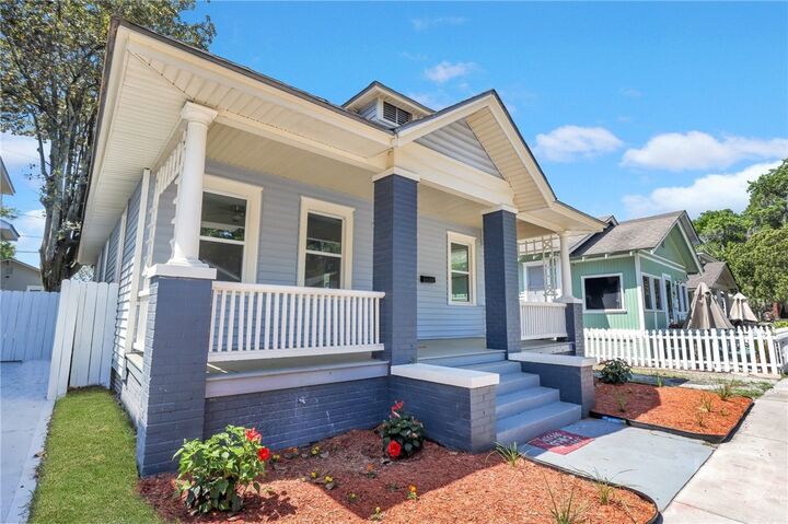Property Photo:  521 Seiler Avenue  GA 31401 