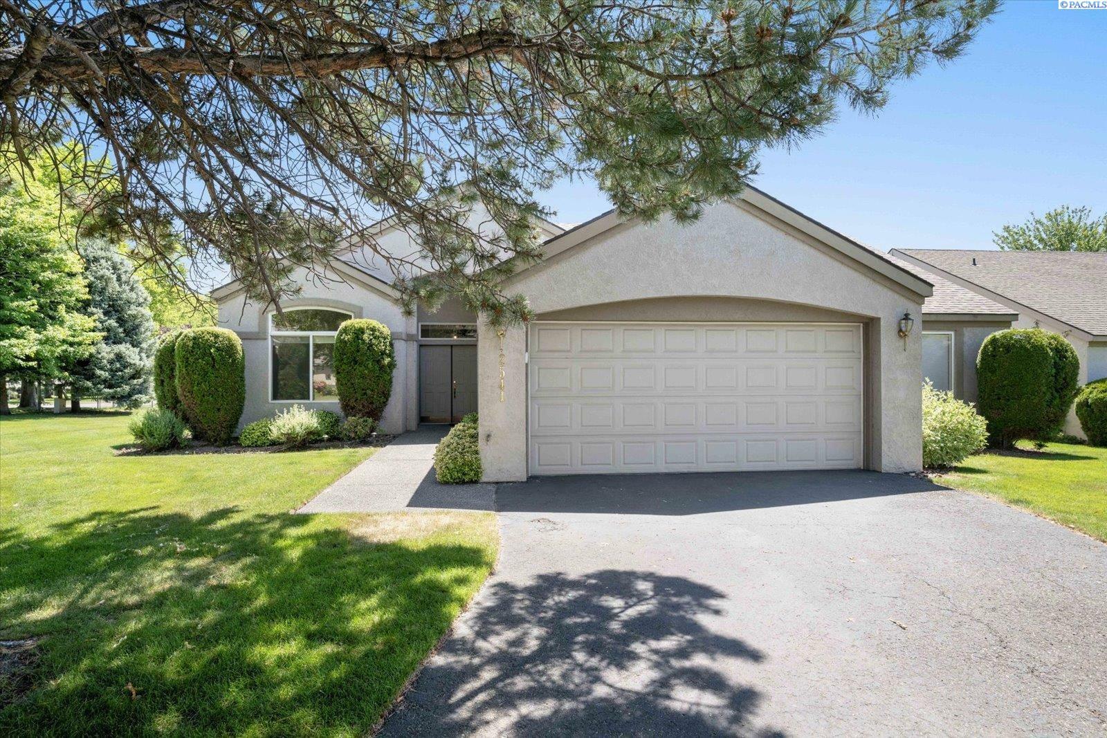 Property Photo: 2541 Prestwick WA 99354