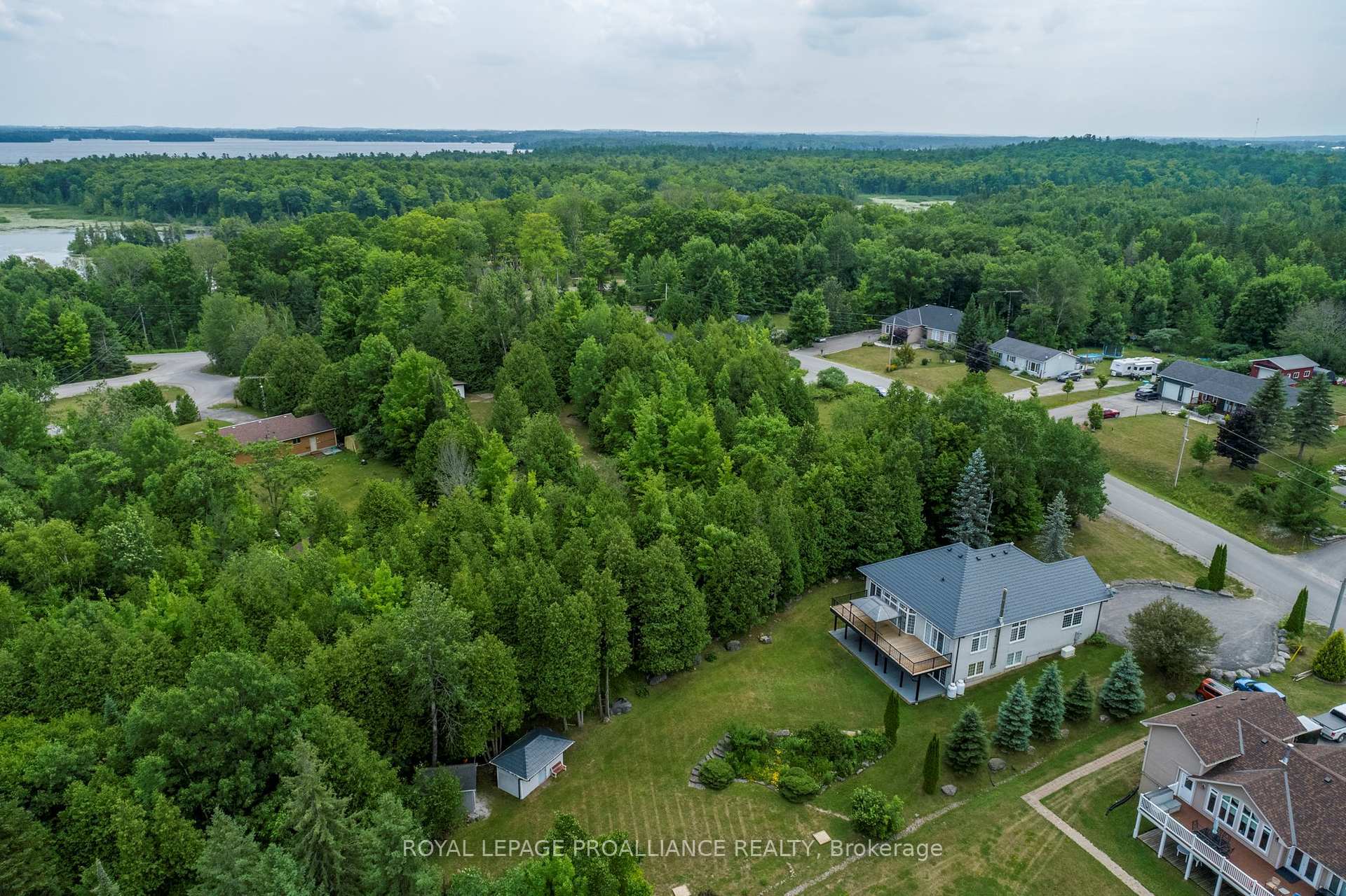Property Photo: 137 Sumcot Drive ON K0L 1J0