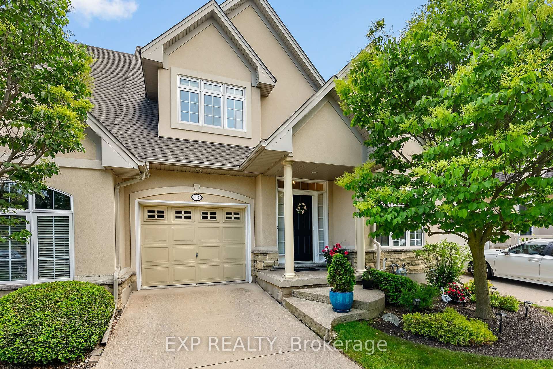Property Photo:  8142 Costabile Drive 13  ON L2H 3M3 