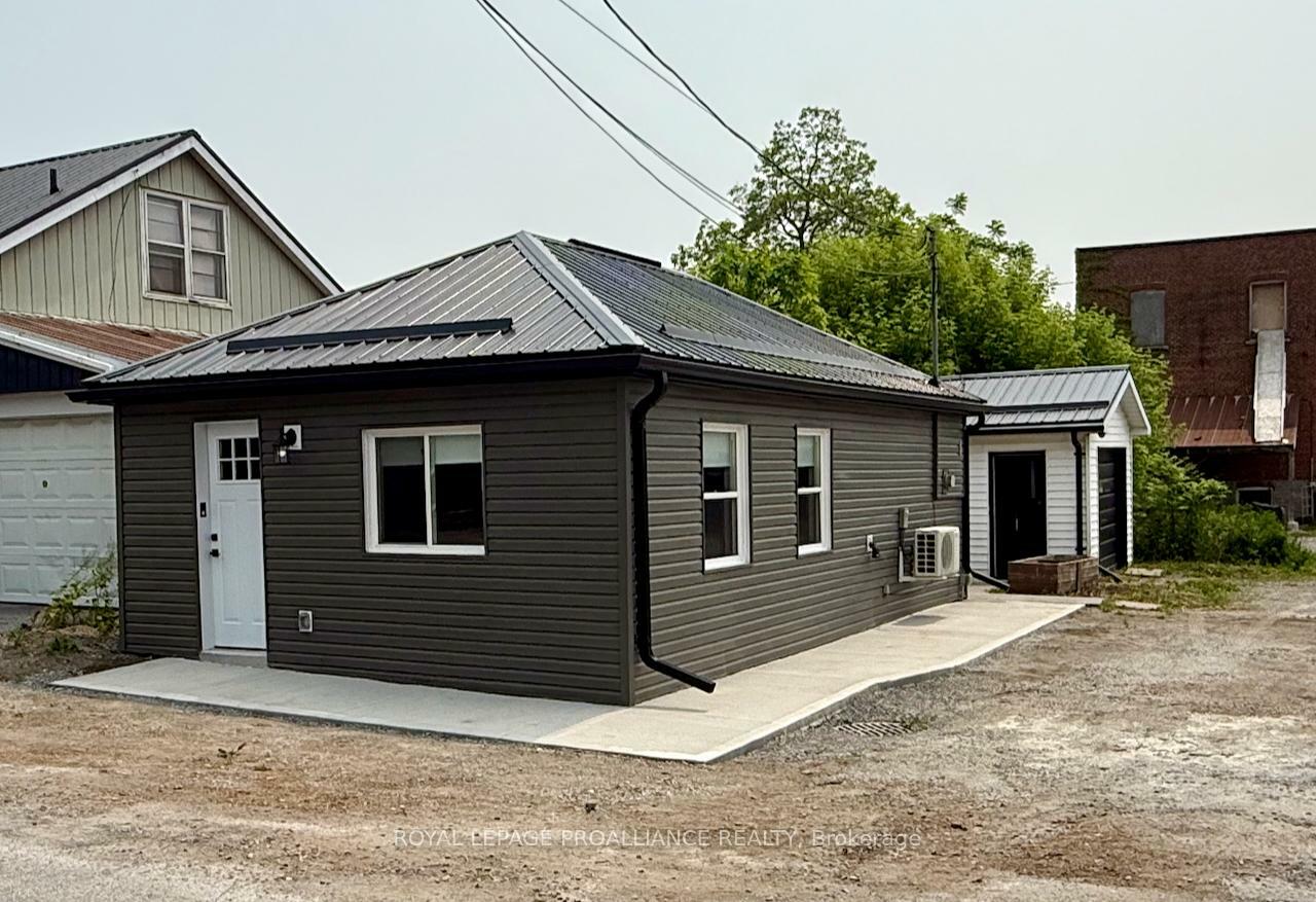 Property Photo: 19 Victoria Street ON K0K 1E0