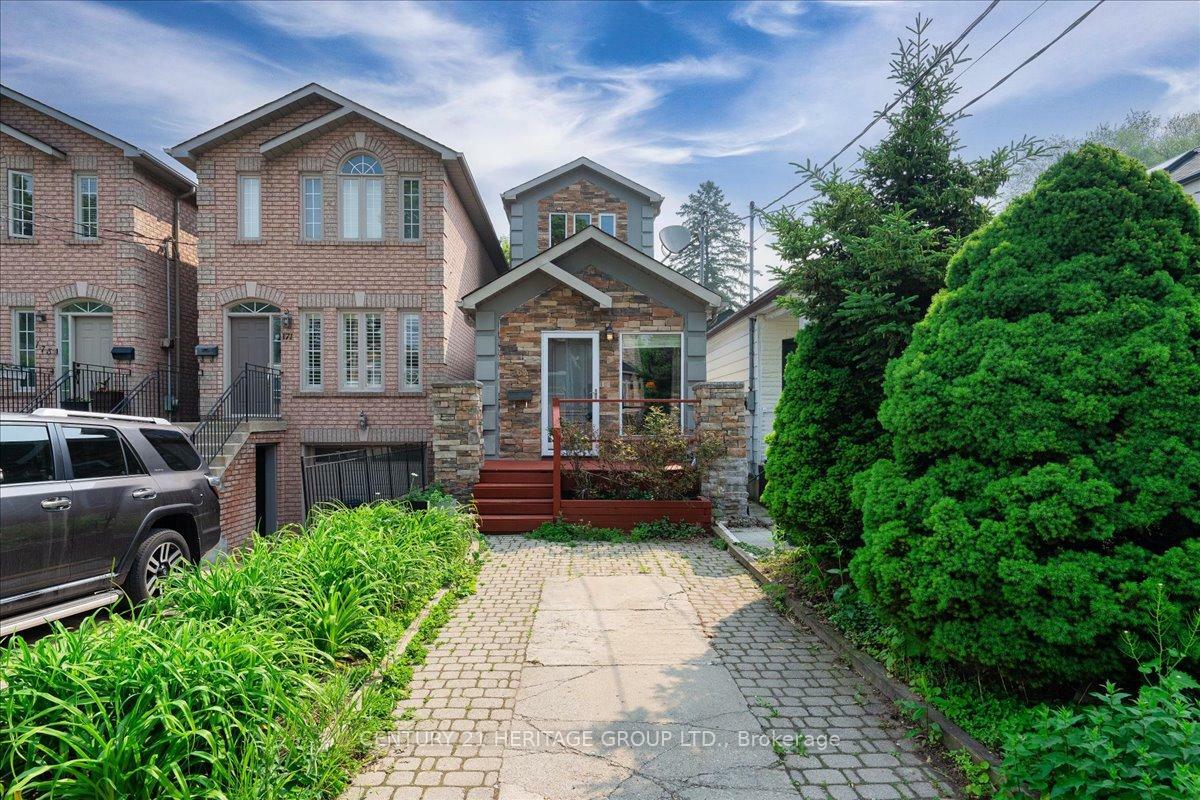 Property Photo: 169 King Edward Avenue ON M4C 5J7