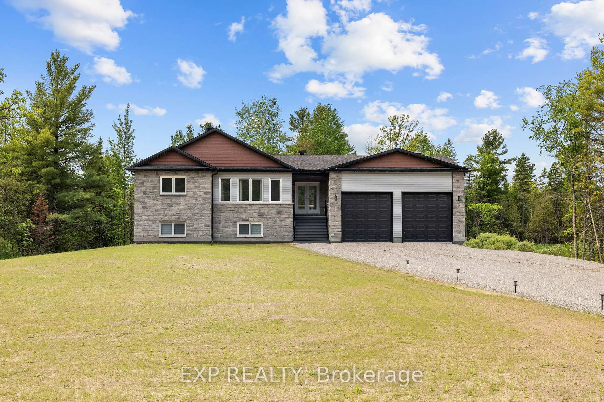 Property Photo: 292 James Andrew Way ON K7A 4S7