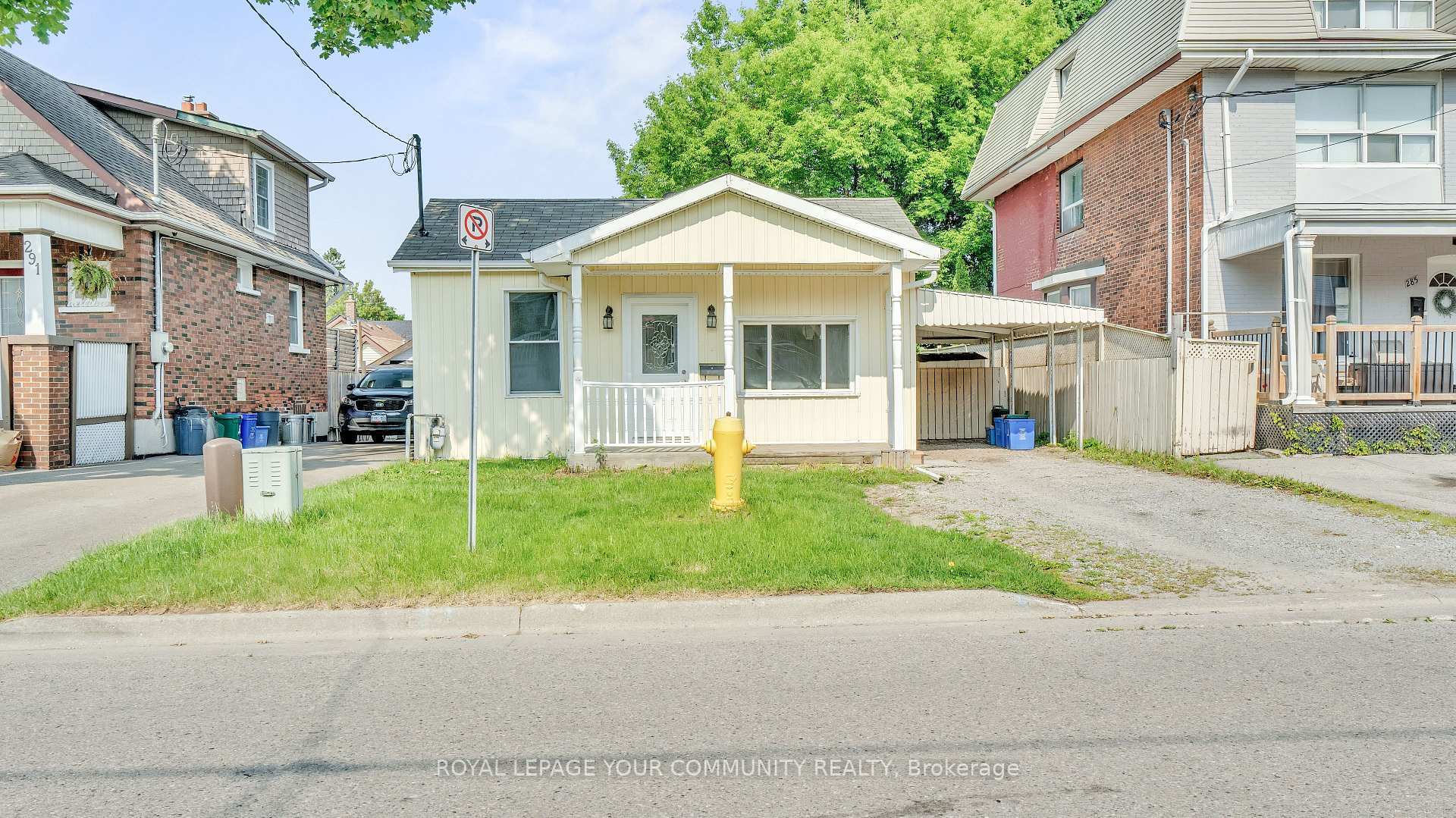 Property Photo: 287 Jarvis Street ON L1G 5K8