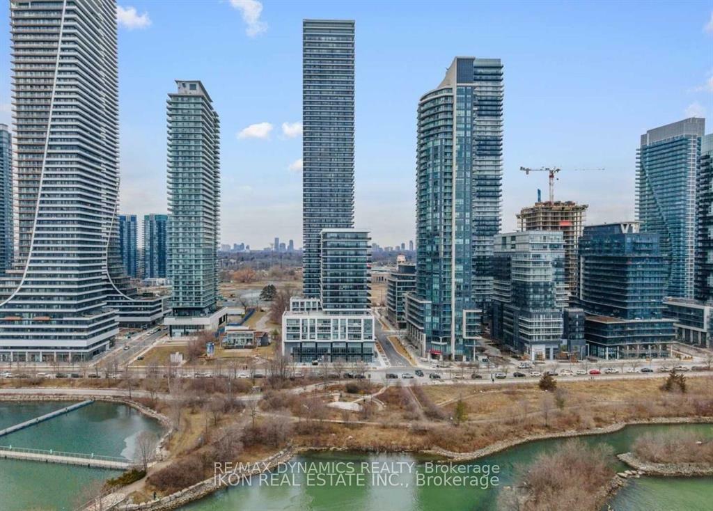 Property Photo:  38 Annie Craig Drive S 2402  ON M8V 0G9 