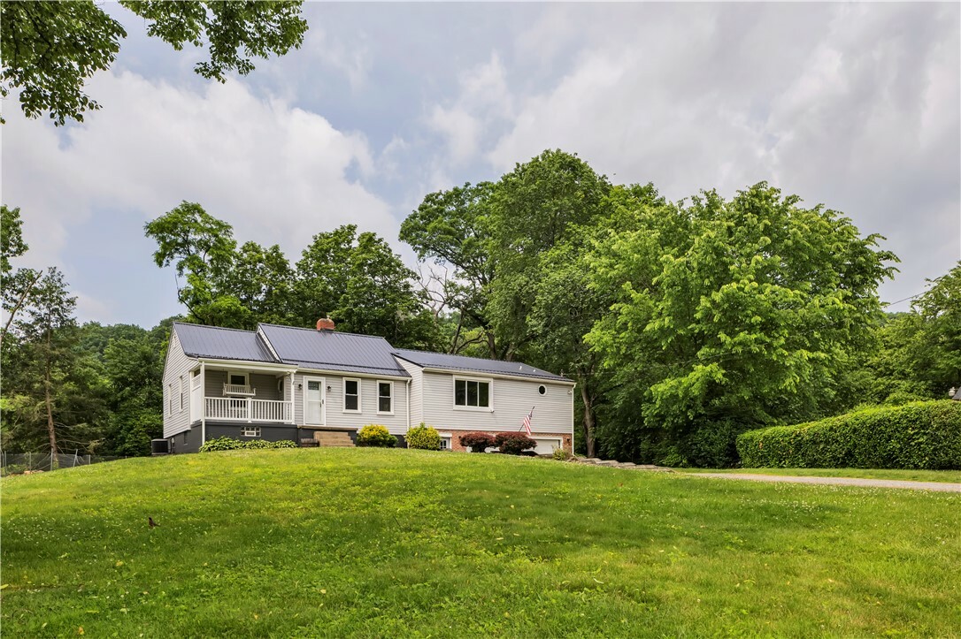 Property Photo: 109 Shaffer Rd PA 15143