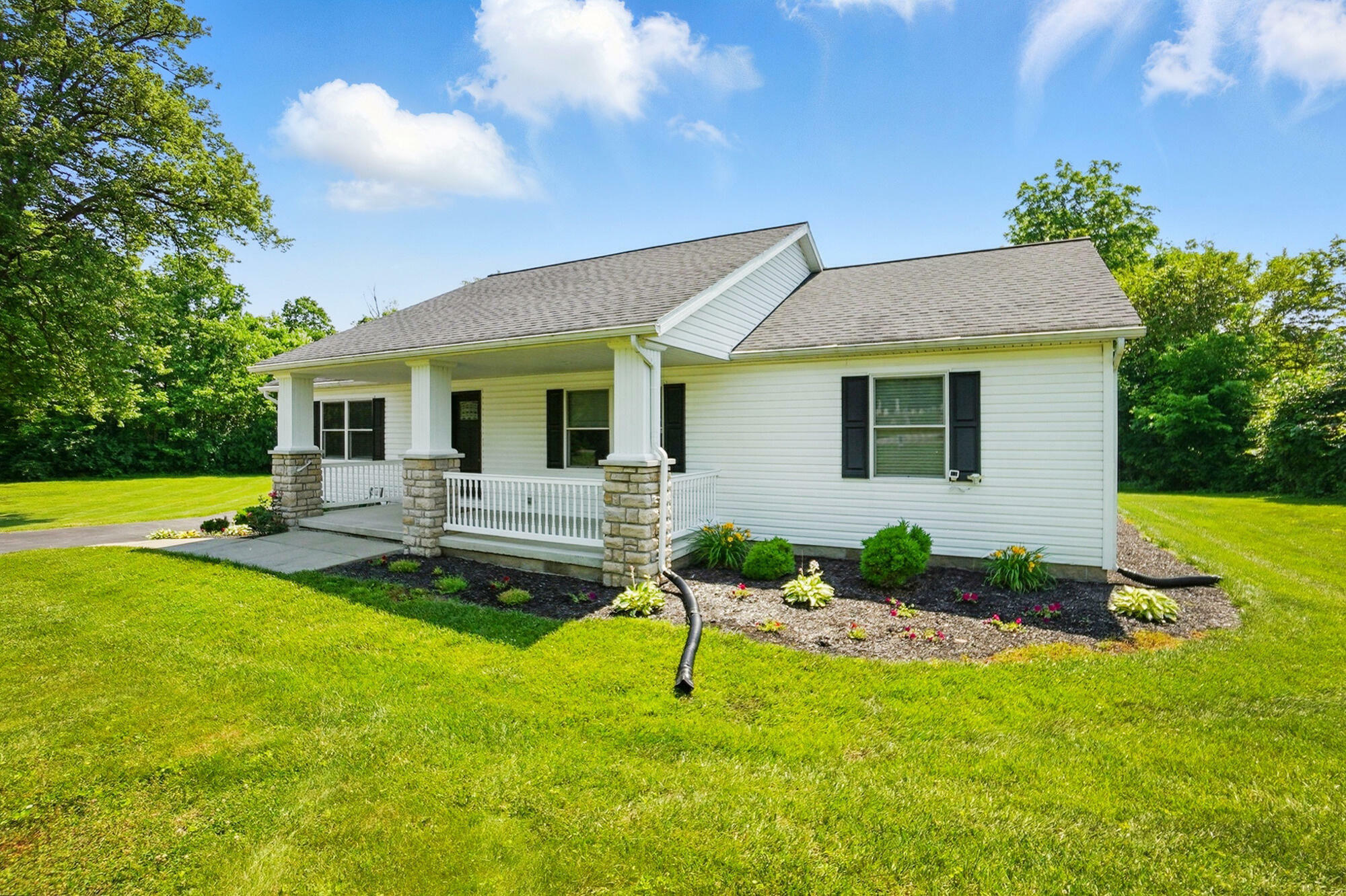 Property Photo:  712 Vale Road  OH 45504 