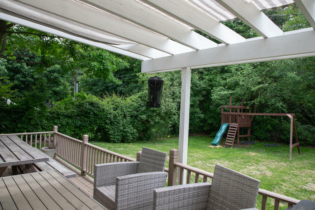 Property Photo:  19 Trafalgar Drive  NY 12901 