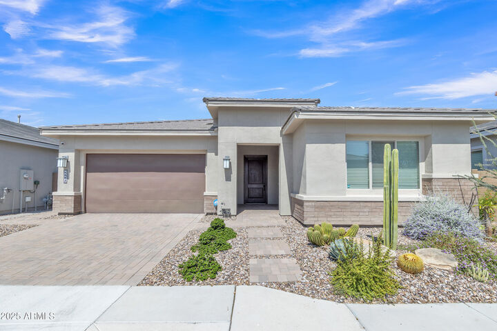 Property Photo: 22218 N 28th Street AZ 85050