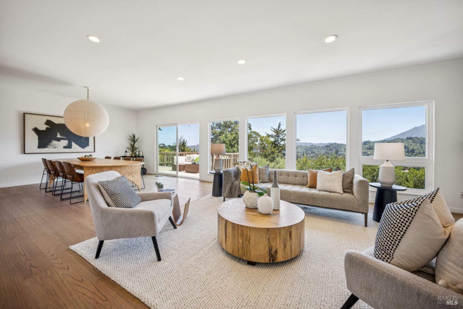 Property Photo: 276 Fairhills Drive CA 94901