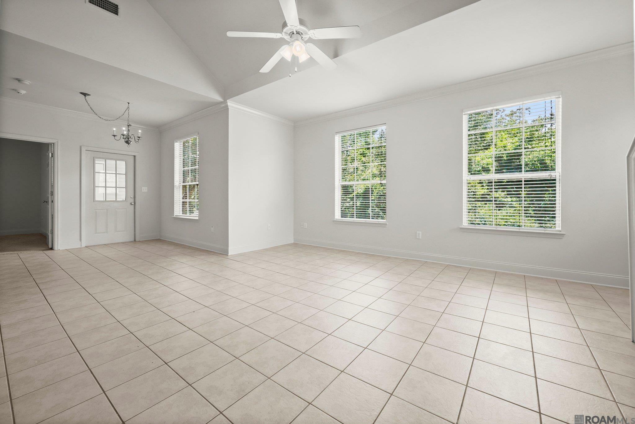 Property Photo:  4441 Burbank Dr #905  LA 70820 