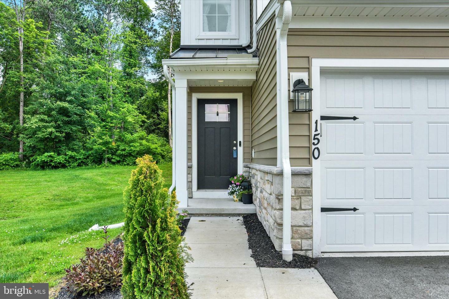 Property Photo: 150 Emma Circle PA 17112