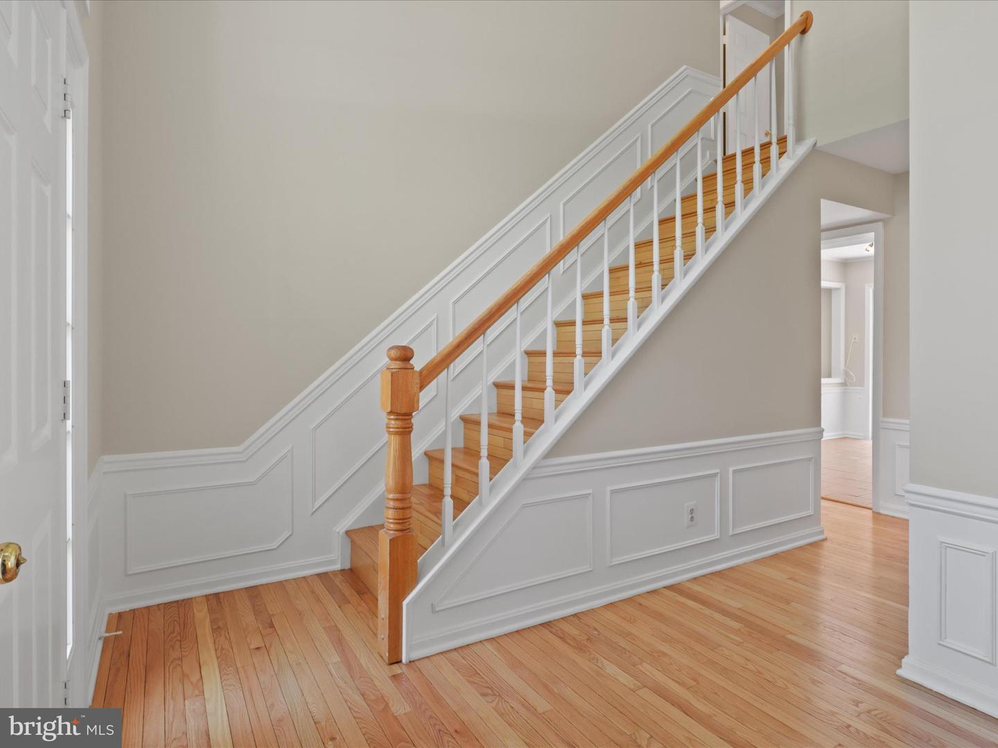 Property Photo: 2869 Chevoit Hill Court VA 22191
